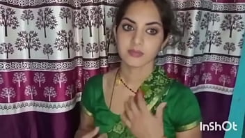 Desi girl shows off her sexual skills in homemade video